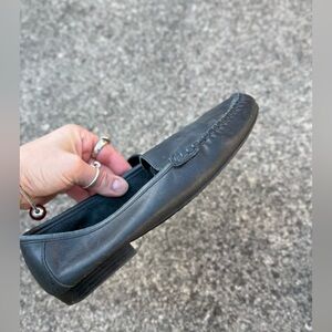 Mootsies Tootsies Black Leather Slip-On Loafers women’s size 8